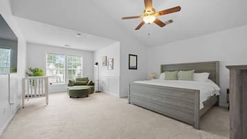 4 Schlafzimmer, Bügeleisen/Bügelbrett, Reisekinderbett, WLAN