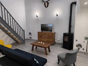 TV
