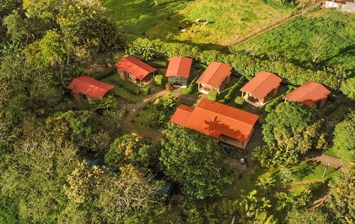 LUMARA LODGE