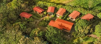 LUMARA LODGE