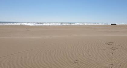 Cozy apartment with pool, sea views, in the center and 5 minutes from the beach.