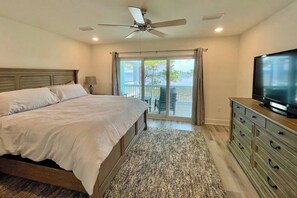 2 室のベッドルーム、アイロン / アイロン台、WiFi、ベッドシーツ