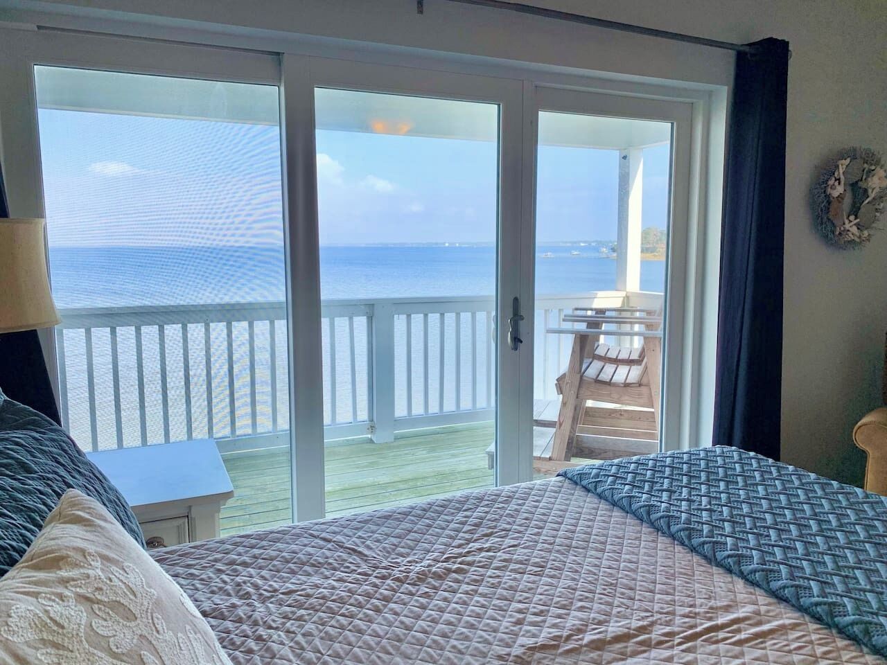 3 slaapkamers, een strijkplank/strijkijzer, wifi, beddengoed