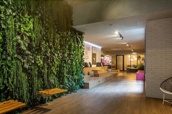 Lobby - Estúdios ao lado do Shopping Ibirapuera (São Paulo)