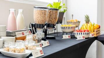 Desayuno bufé gratuito y diario