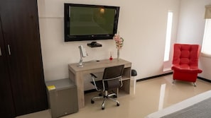 Standard Double Room | Desk, free WiFi
