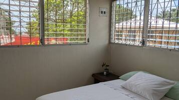 2 chambres, Wi-Fi gratuit, draps fournis