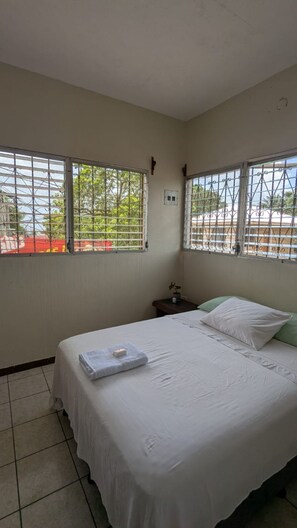 2 chambres, Wi-Fi gratuit, draps fournis