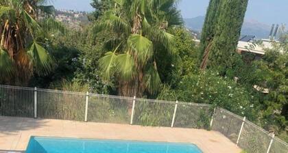 Bel air flat