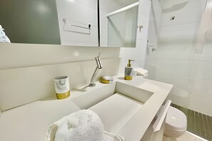 Apartment | Bathroom