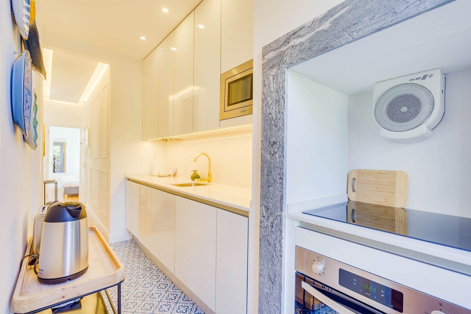 Refrigerador, microondas, horno y lavavajillas 