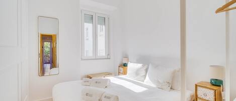 2 bedrooms, Internet, bed sheets