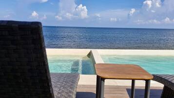Apartment, 1 Bedroom, Accessible, Balcony | Kolam renang | Kolam renang terbuka