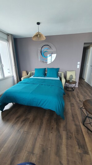 1 bedroom, internet, bed sheets