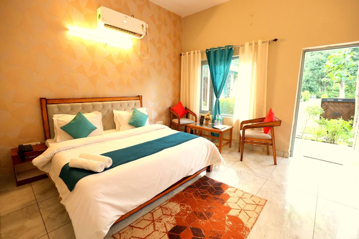 Double Room, Pool View | Free WiFi