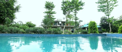 Utomhuspool