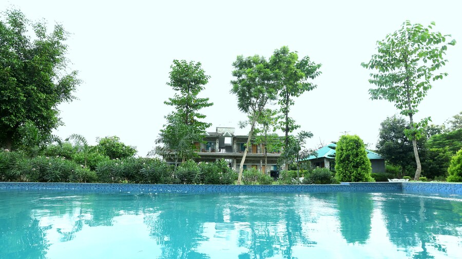 Aranya Resort & Suites By Shivaneel