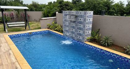 Aviators Abode 3BHK Villa, Private pool Mountain View in Karjat