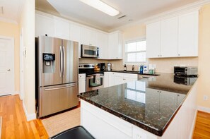 Private kitchen - Right on Tide: 2.5 blks to beach, pier! (Kure Beach)