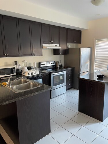 Master Bedroom with Private Washroom. Free Parking!