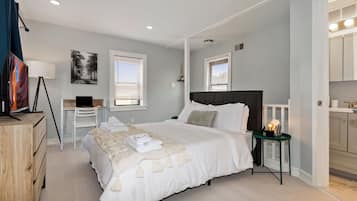 2 Schlafzimmer, BĂŒgeleisen/BĂŒgelbrett, WLAN, BettwĂ€sche