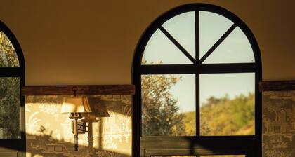 Chateau Del Valle