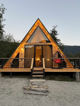 Exterior. Mestia POV Luxury Cabins