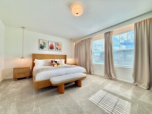 7 bedrooms, iron/ironing board, WiFi, bed sheets