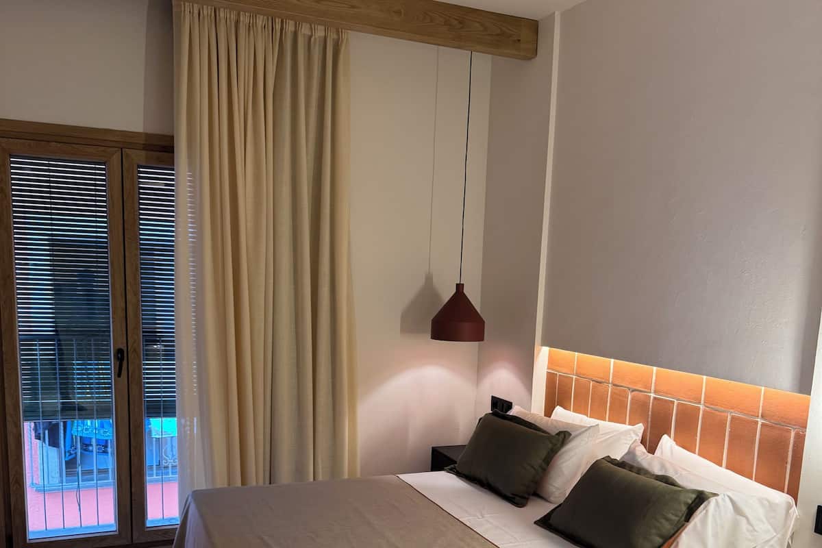 In-room safe, blackout curtains, soundproofing, iron/ironing board