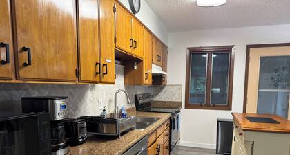 New Listing _ Muir Totem Comfy Home in Juneau Valley