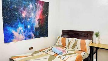 WiFi, bed sheets
