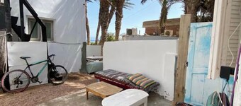 sea front 2-bedroom apartment in Asslah.