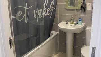 Towels, soap, shampoo, toilet paper
