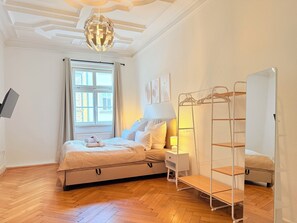 Iron/ironing board, WiFi, bed sheets