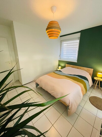 F3, free/secured parking, 10 mns from the historic center of Strasbourg!