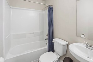 Hårføner og håndklær