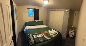 WiFi, bed sheets