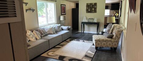 Smart TV, fireplace, DVD player, books