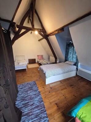 2 Schlafzimmer, Bügeleisen/Bügelbrett, WLAN, Bettwäsche