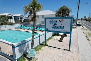 Pool - Relax & Unwind | Sea Foam (Panama City)