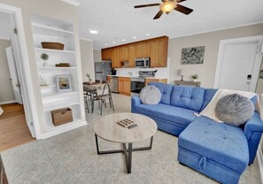 TV - Relax & Unwind | Sea Foam (Panama City)