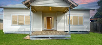 Surf Beach Remote Retreat - Linen Included