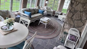 Unclassified image, 5 of 33, button - Spacious 3BR/2BA Lakeside Retreat - Modern Comfort, Historic Charm. (Lakeside)