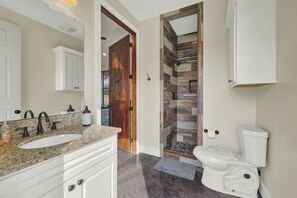 Shower - Charming 1-bedroom pool house in lovely Concan with AC and out door kitchen. (Concan)