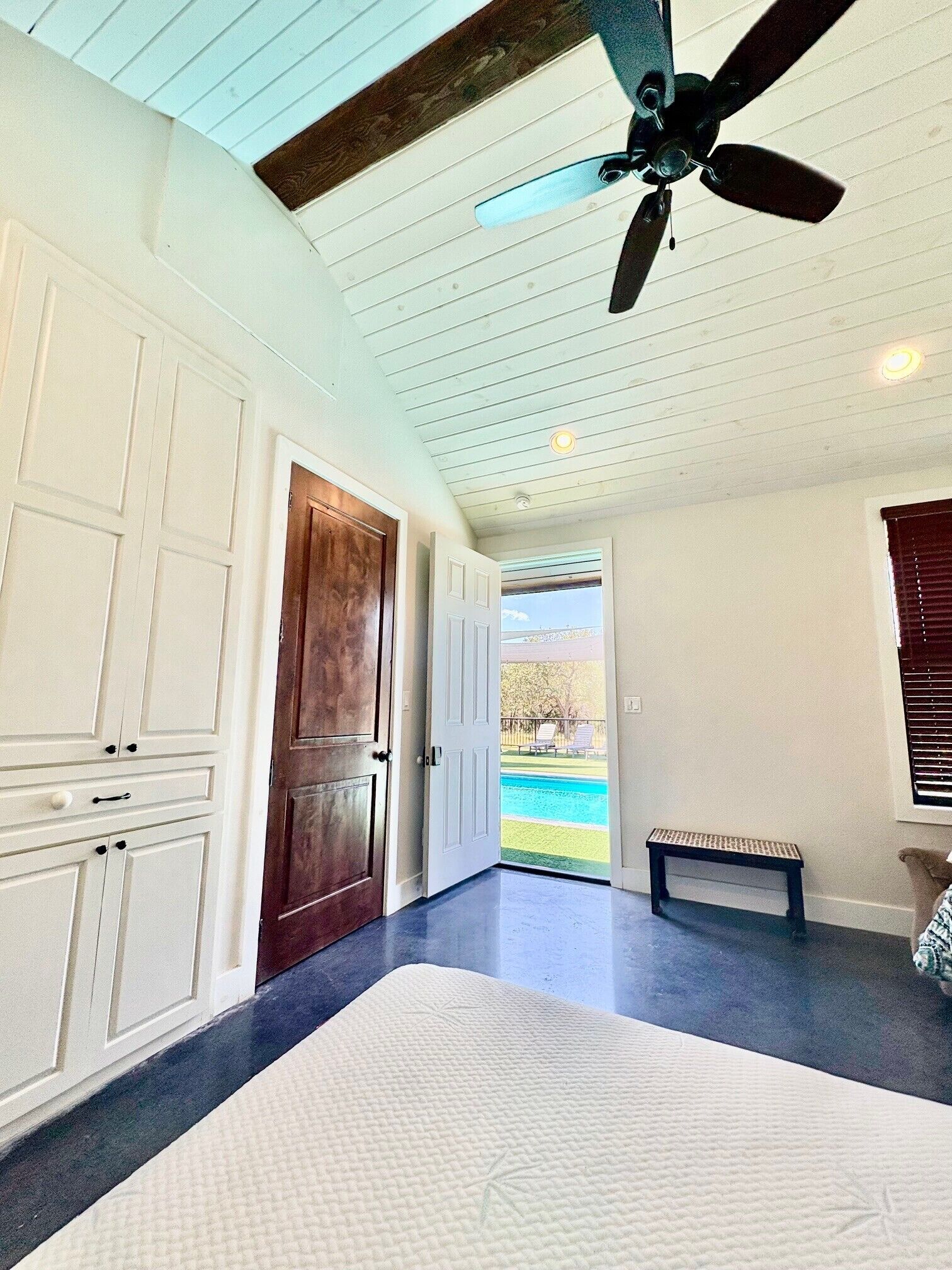 Charming 1-bedroom Pool House In Lovely Concan With Ac And Out Door Kitchen. - 康肯