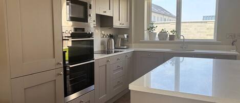 Microwave, oven, stovetop, dishwasher