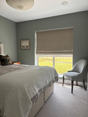 2 chambres, fer et planche à repasser, accès Internet