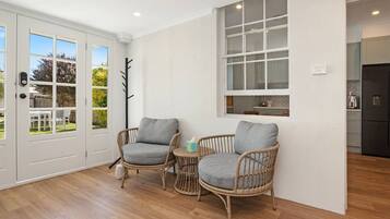 TV, fireplace, stereo