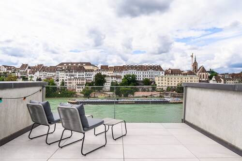 Casa Rheinblick - Apartment D - 3BR Penthouse with Rooftop Terrace