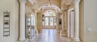 Enchanting 3-bedroom house in Sanibel with Pool